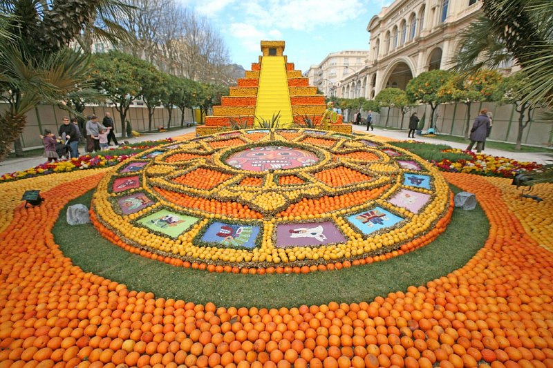 Фестиваль лимонов во Франции